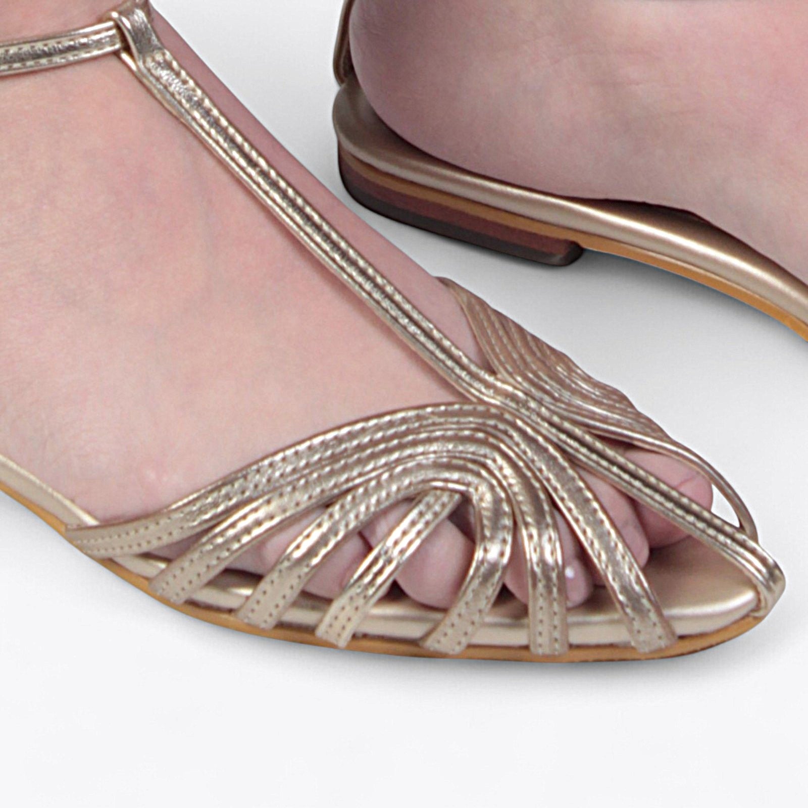 MIA SANDALS
